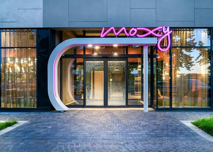 Moxy Hotel