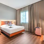Moxy Hotell 3*