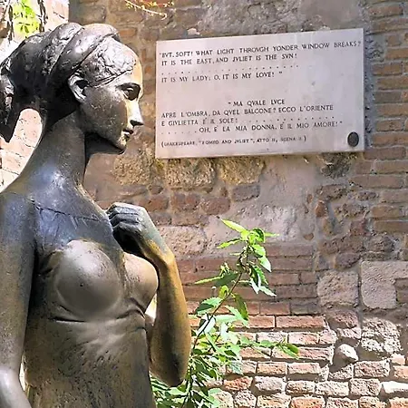 Moxy 3* Verona