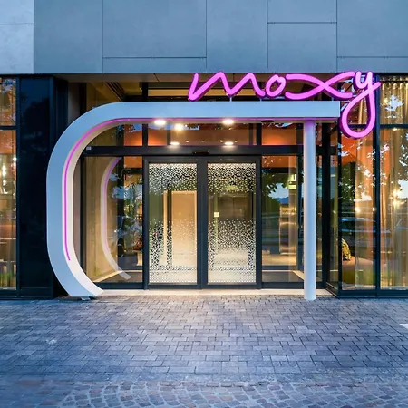 Moxy 酒店